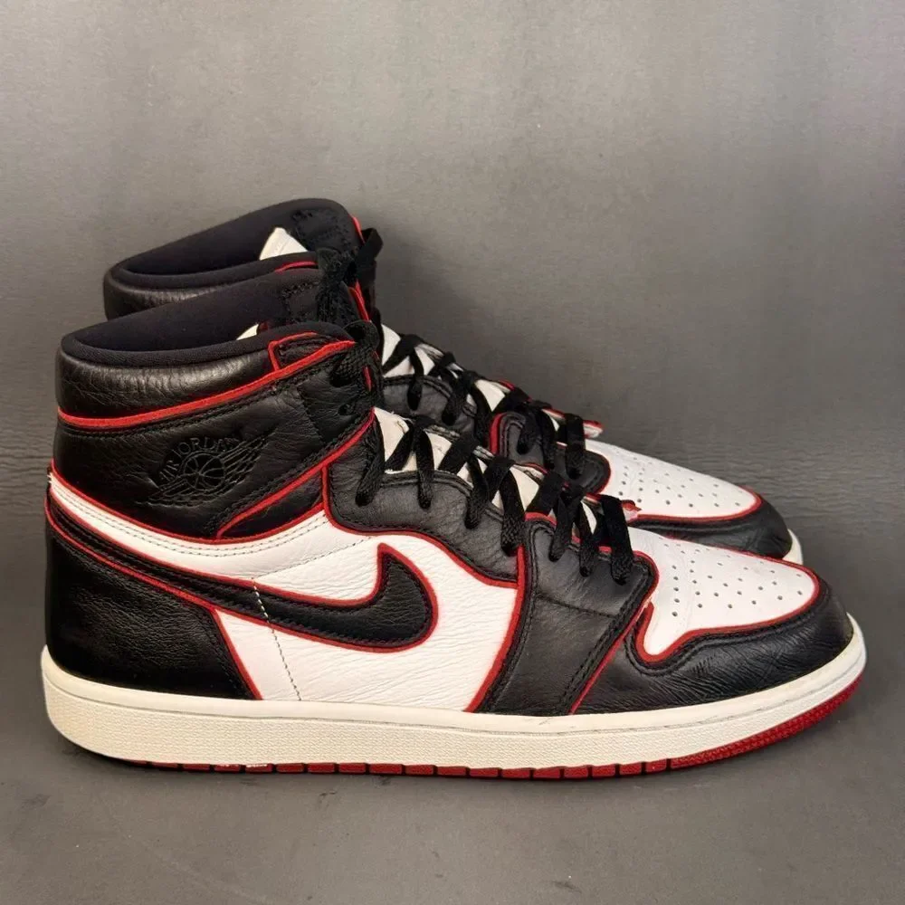 New Air Jordan 1 Retro High OG Bloodline athletic sneaker shoes men’s size 10.5
